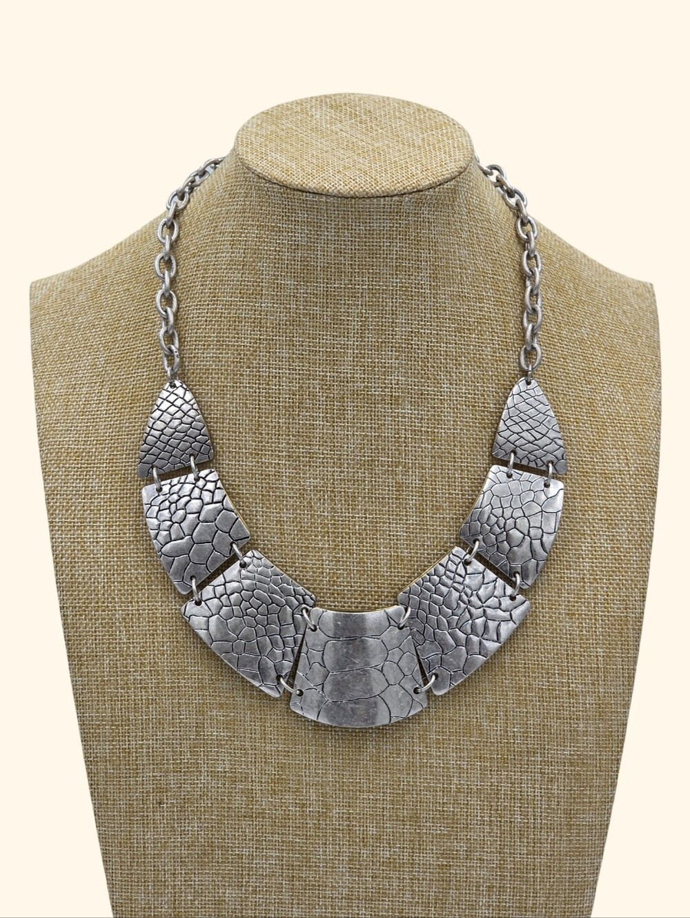 Premier Designs Silver Tone Hammered‎ Textured Statement Collar Bibb Necklace